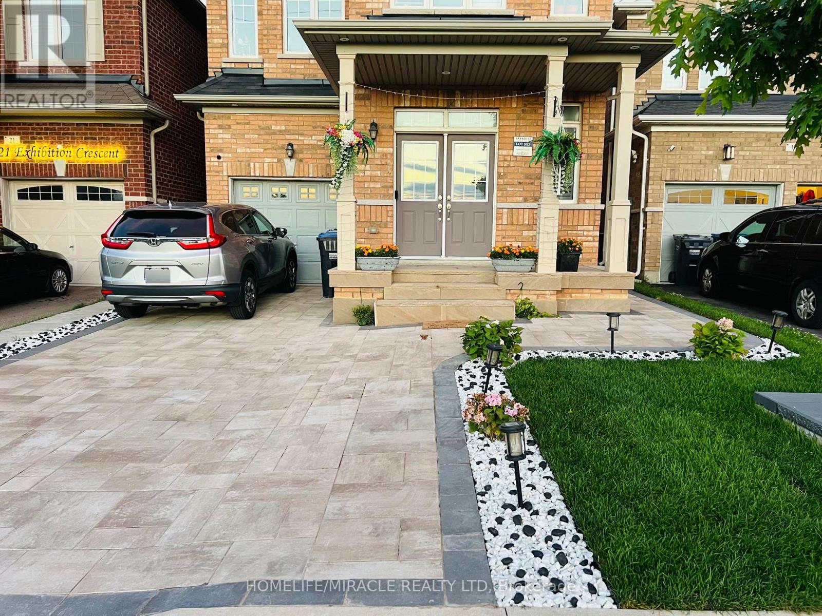 19 Exhibition Crescent, Brampton, Ontario  L7A 4B9 - Photo 36 - W12650596