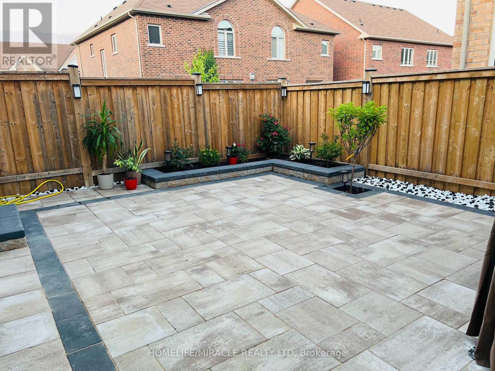 19 Exhibition Crescent, Brampton, Ontario  L7A 4B9 - Photo 38 - W12650596