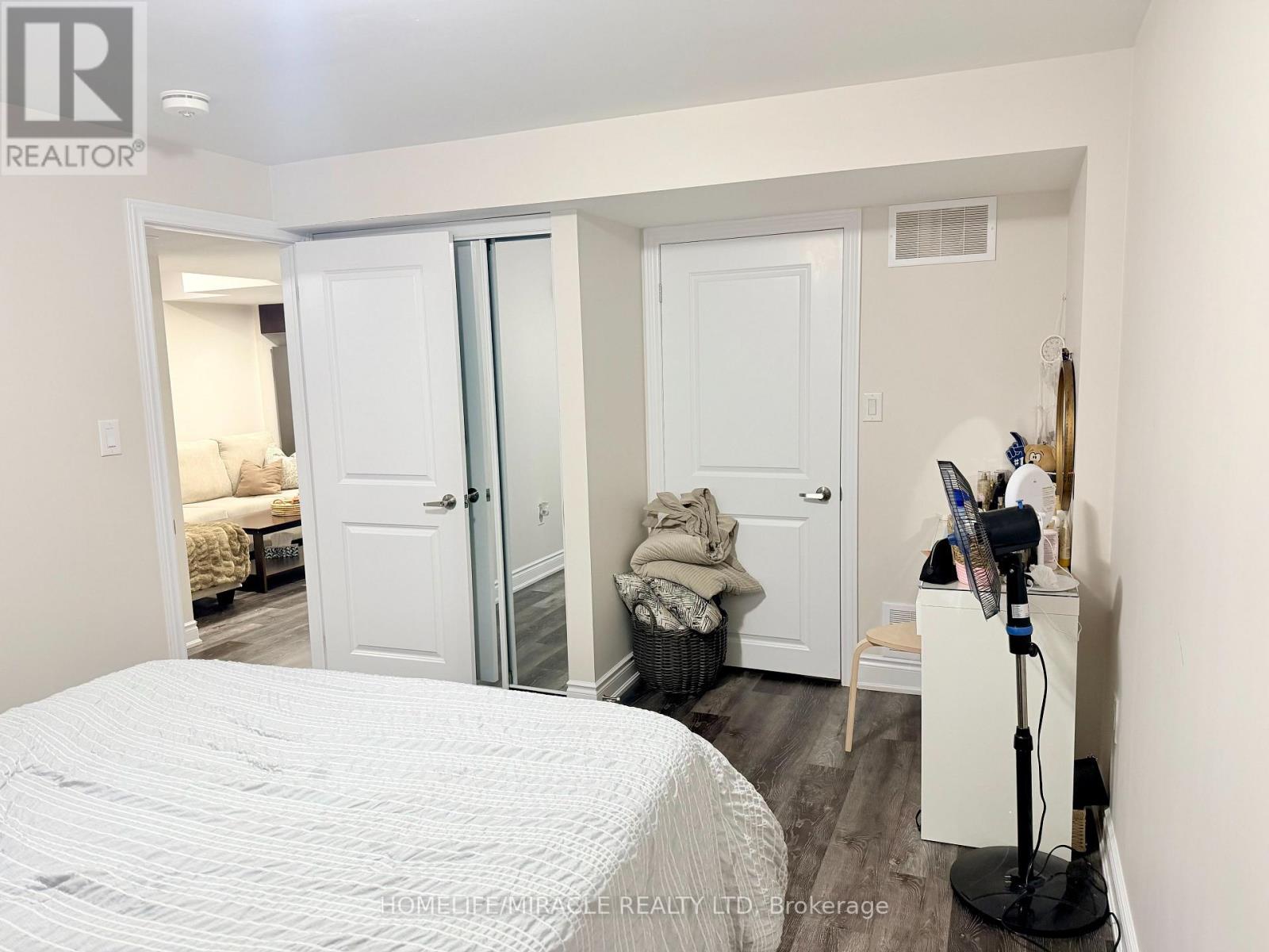 19 Exhibition Crescent, Brampton, Ontario  L7A 4B9 - Photo 31 - W12650596