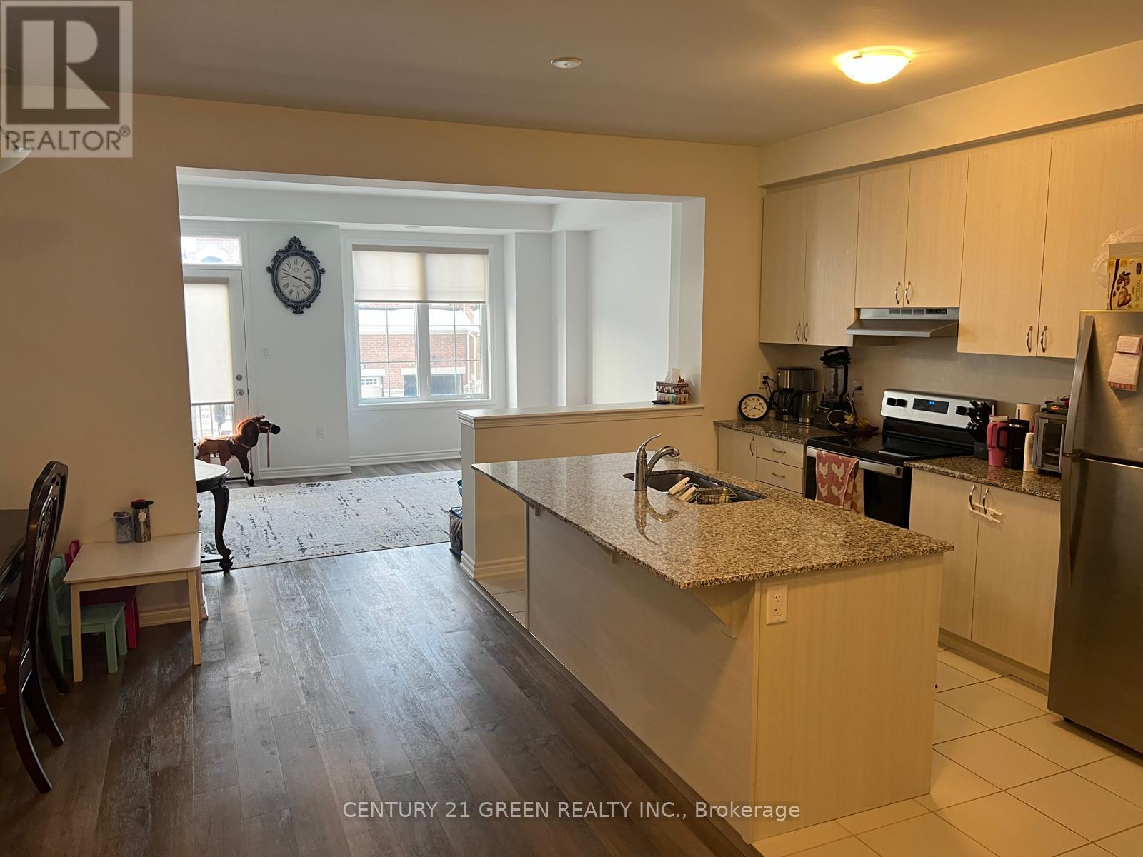 39 Keppel Circle, Brampton, Ontario  L7A 5K6 - Photo 9 - W12705100