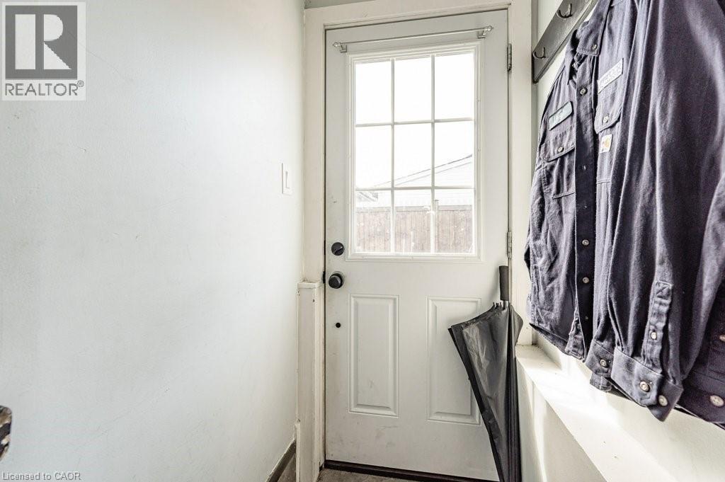 419 Talbot Street, Hamilton, Ontario  L8H 6T6 - Photo 18 - 40799648