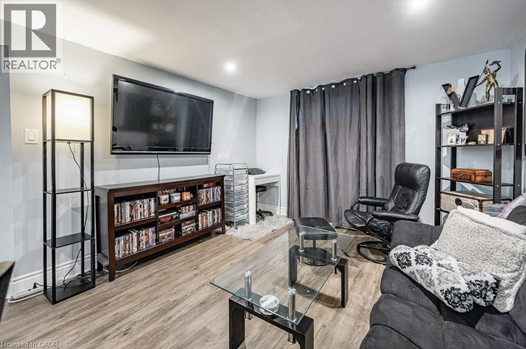 419 Talbot Street, Hamilton, Ontario  L8H 6T6 - Photo 21 - 40799648