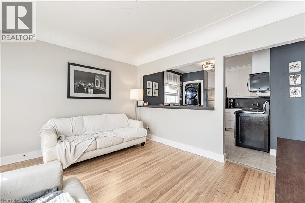 419 Talbot Street, Hamilton, Ontario  L8H 6T6 - Photo 8 - 40799648