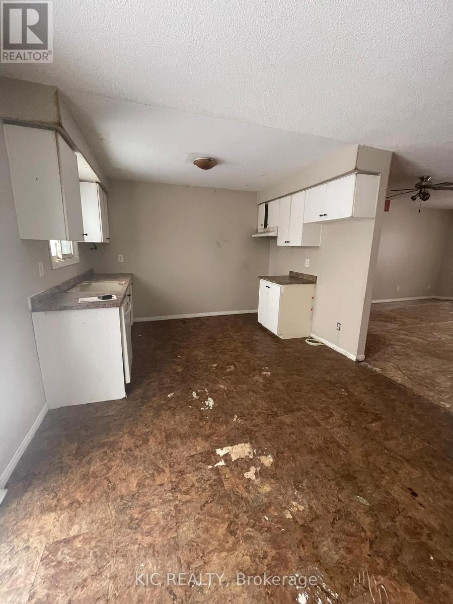 11 Spruce Street, Asphodel-Norwood, Ontario  K0L 2V0 - Photo 9 - X12711464