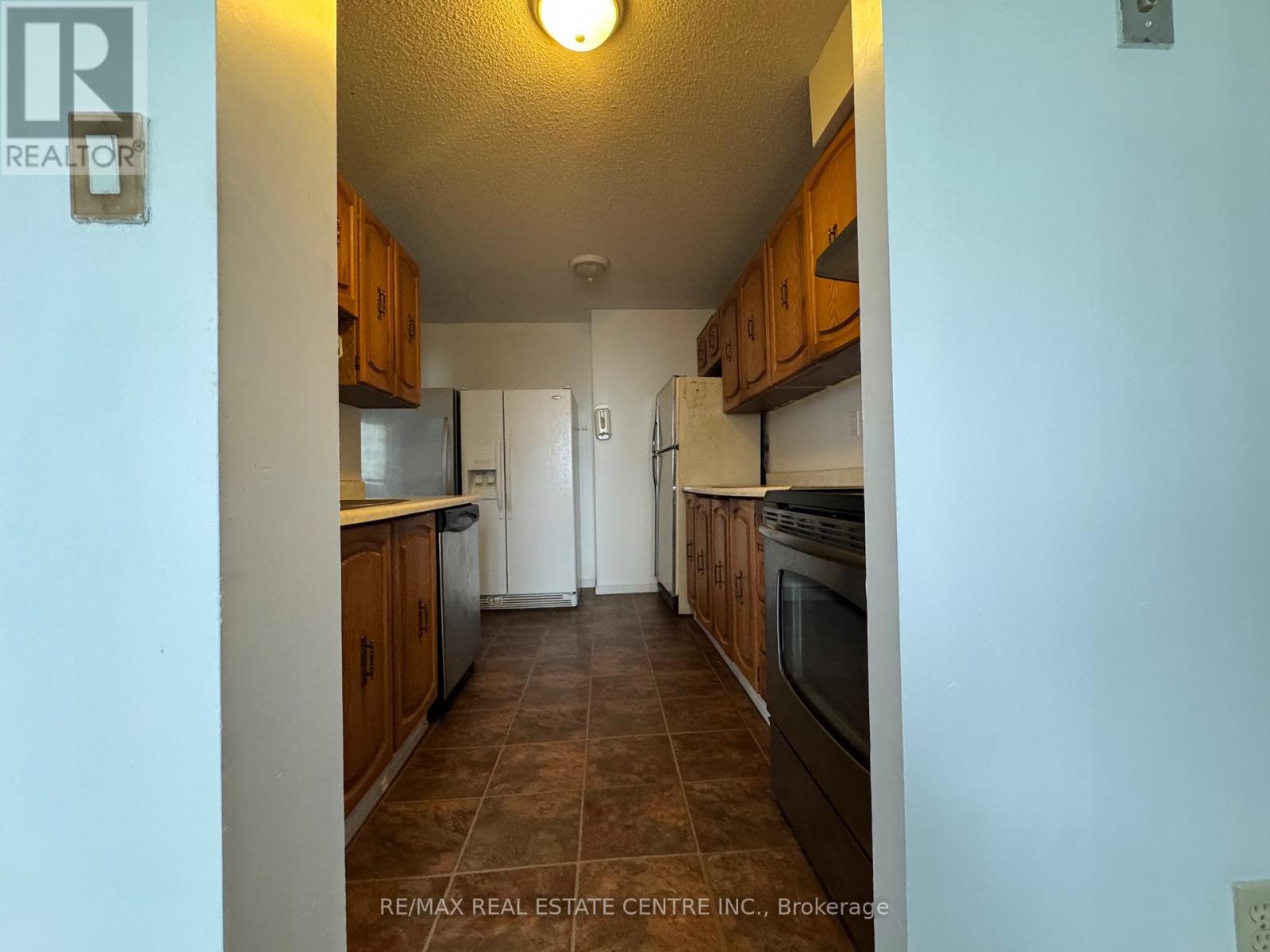 603 - 375 King Street N, Waterloo, Ontario  N2J 4L6 - Photo 2 - X12711440