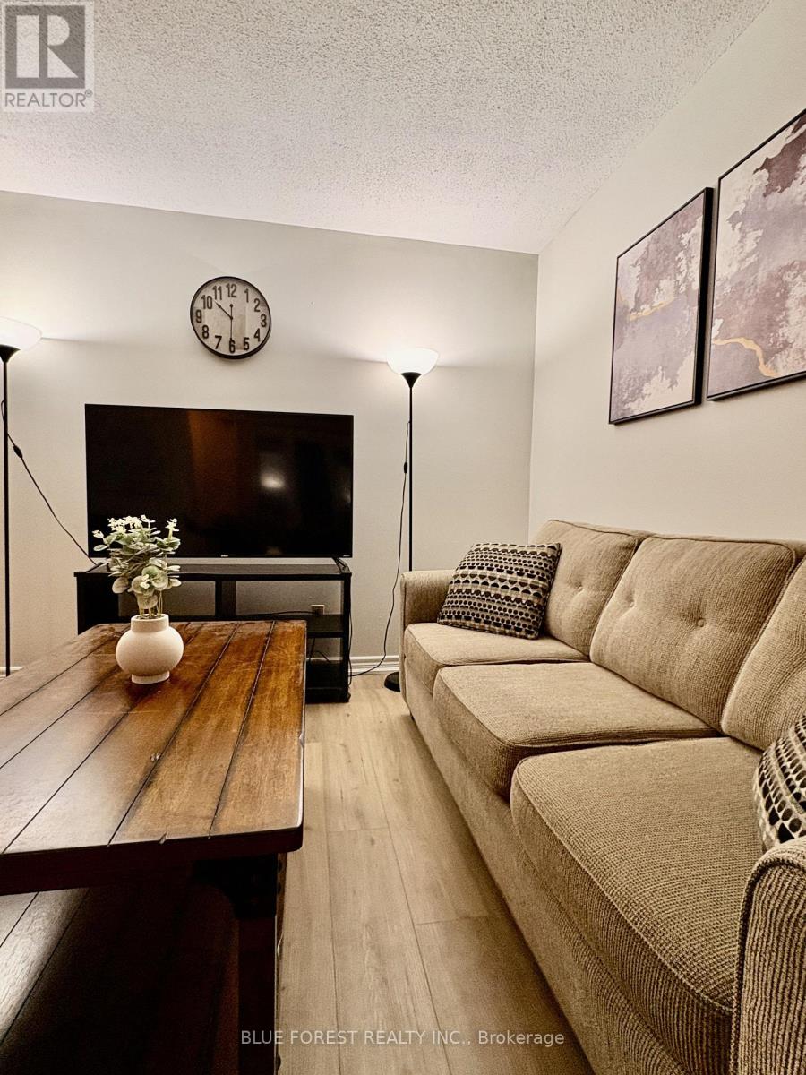 27 Ardsley Road, London North, Ontario  N6G 3J4 - Photo 6 - X12711448