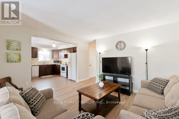 27 Ardsley Road, London North, Ontario  N6G 3J4 - Photo 8 - X12711448