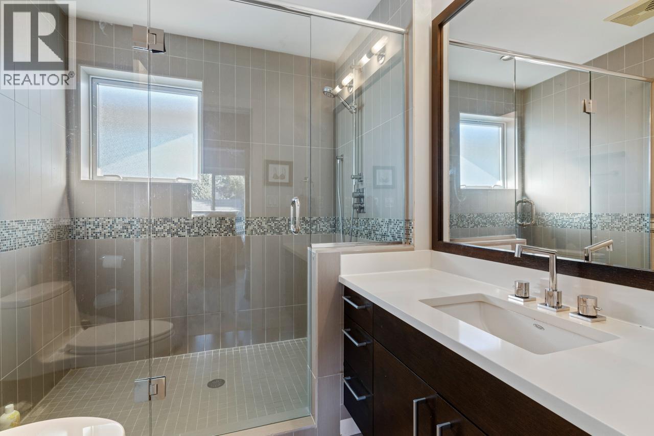 Listing Picture 28 of 31 : 2168 W 8TH AVENUE, Vancouver / 溫哥華 - 魯藝地產 Yvonne Lu Group - MLS Medallion Club Member