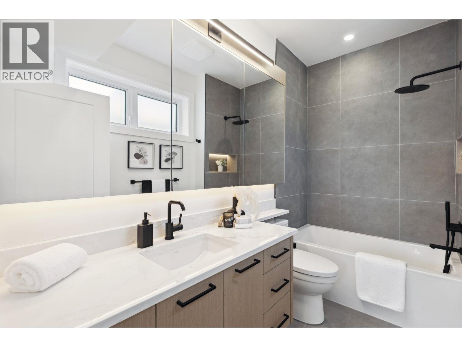 #1 2244 E 11th Avenue, Vancouver, British Columbia  V5N 1Z6 - Photo 21 - R3080961