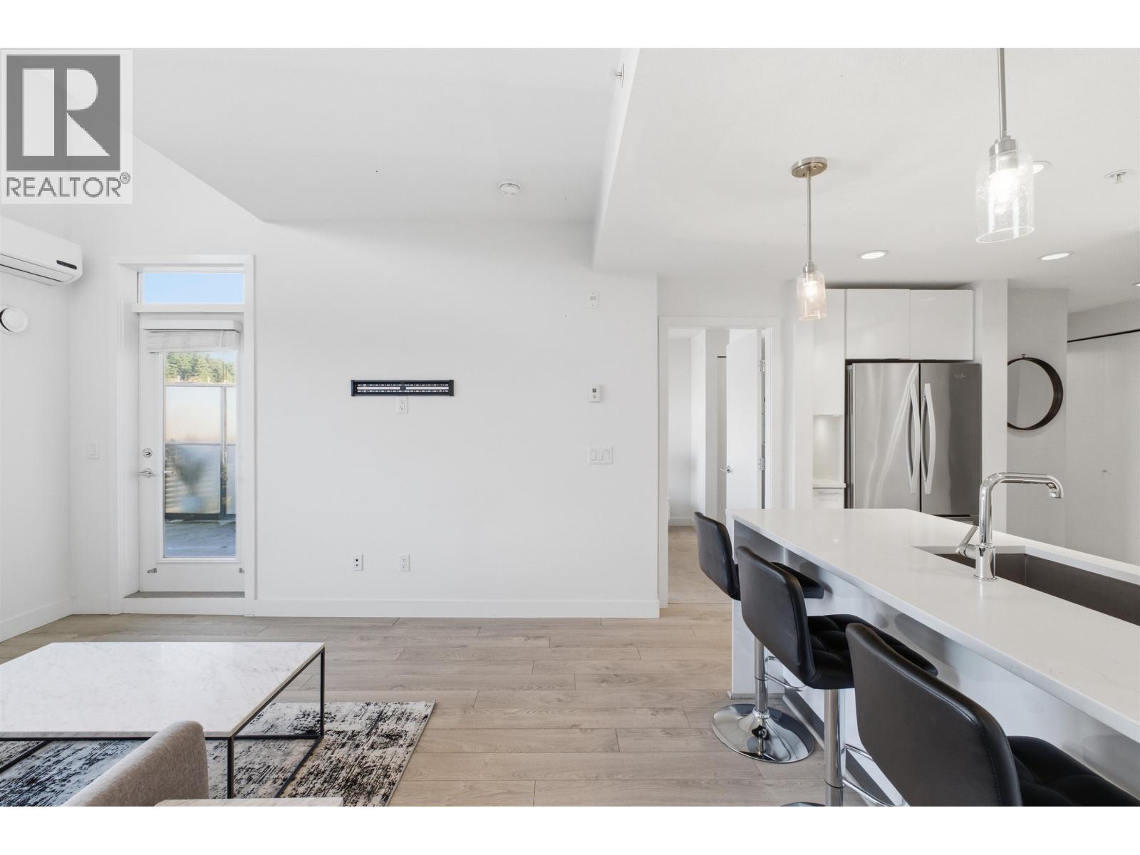 605 719 W 3rd Street, North Vancouver, British Columbia  V7M 0E7 - Photo 8 - R3080985