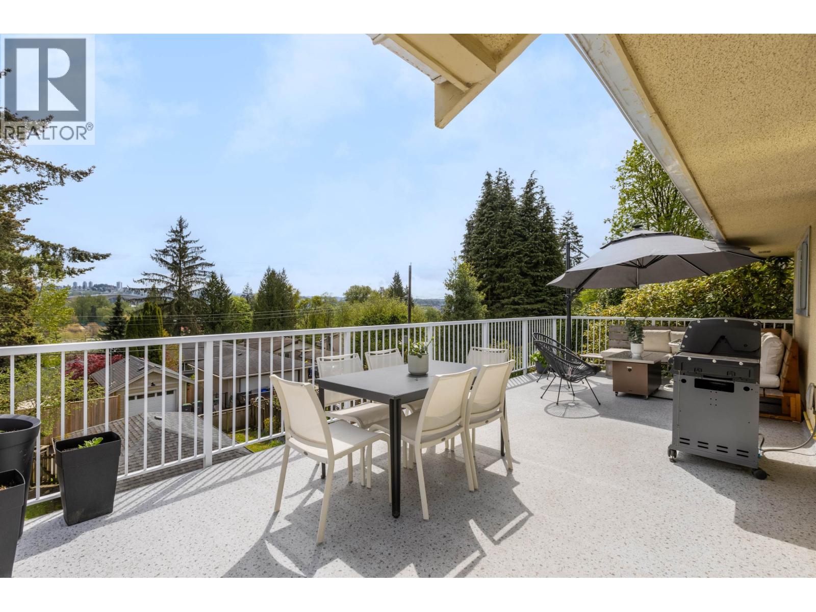 1231 Cloverley Street, North Vancouver, British Columbia  V7L 1N7 - Photo 25 - R3080937