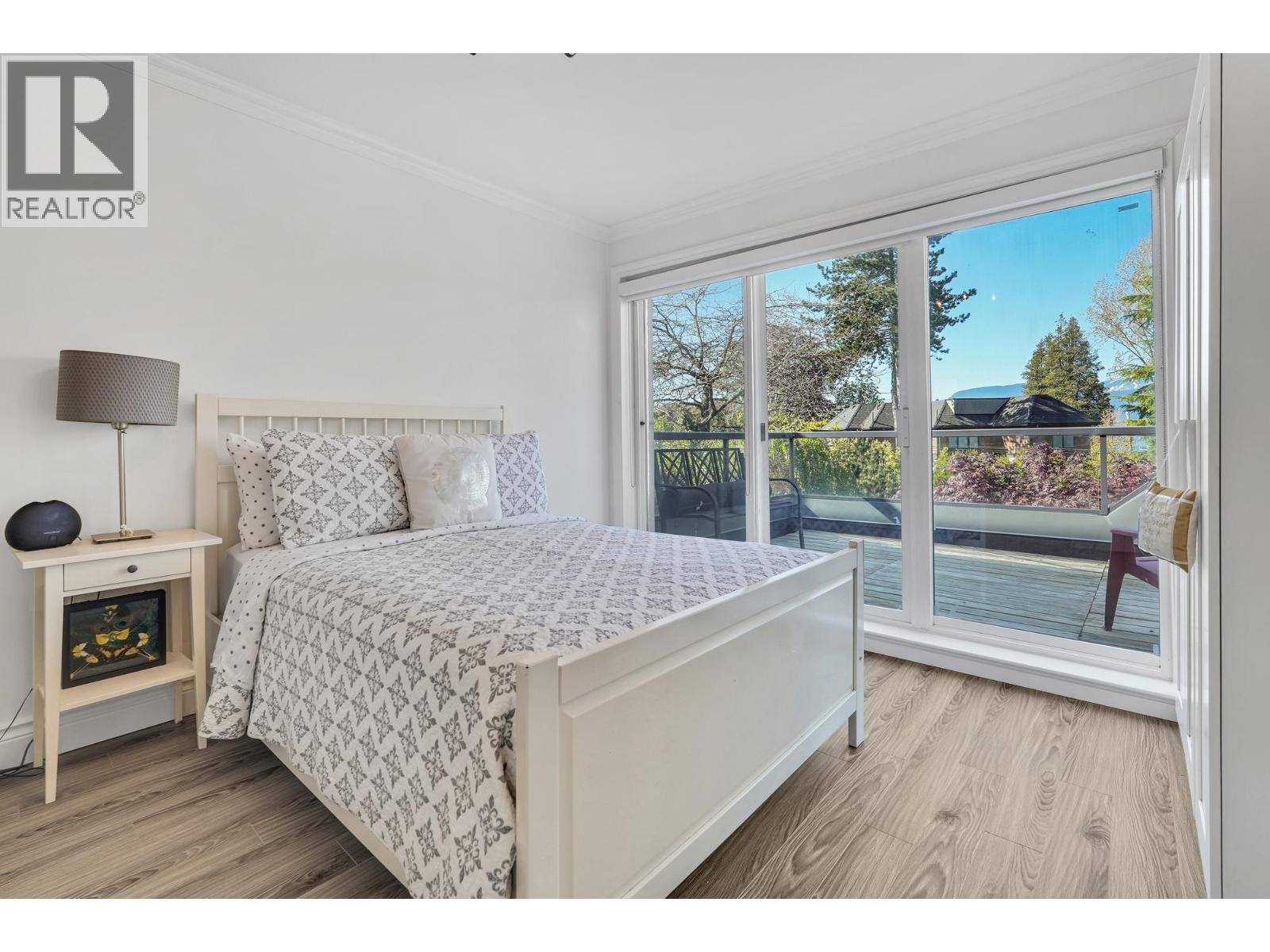 4218 W 10th Avenue, Vancouver, British Columbia  V6R 2H4 - Photo 14 - R3080967