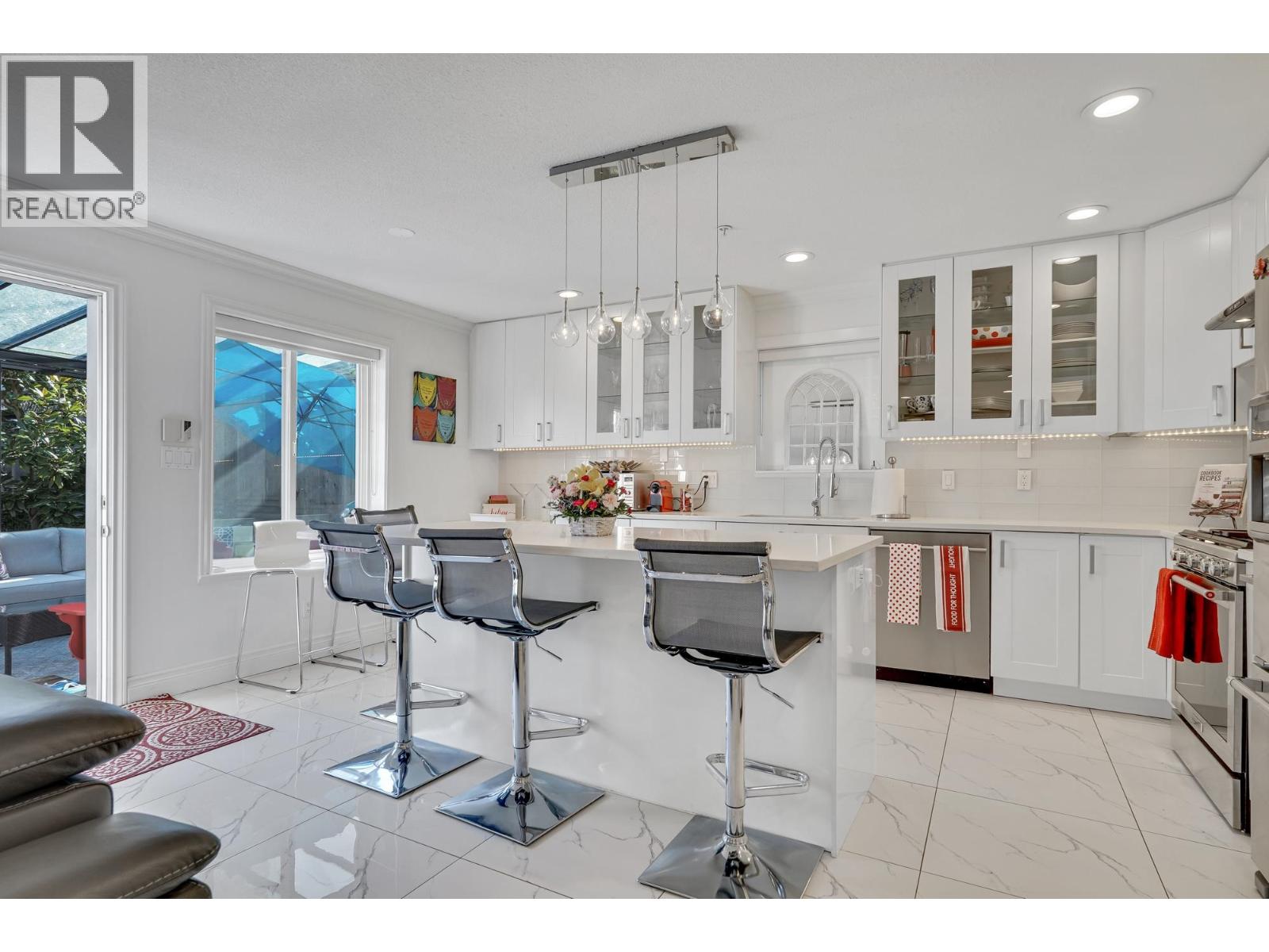 4218 W 10th Avenue, Vancouver, British Columbia  V6R 2H4 - Photo 9 - R3080967