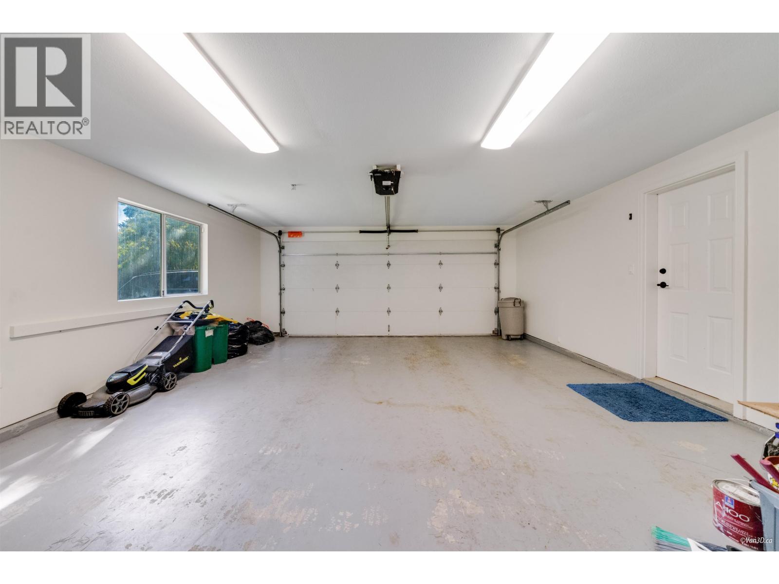 8515 Ansell Place, West Vancouver, British Columbia  V7W 2W3 - Photo 33 - R3080973