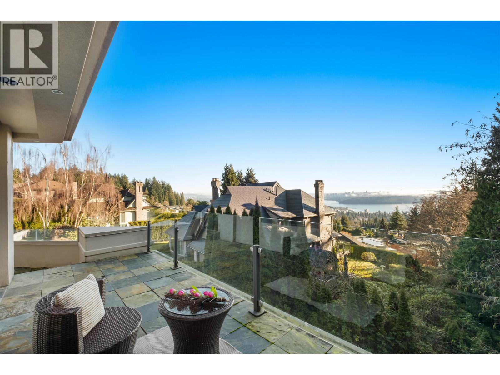 2490 Westhill Court, West Vancouver, British Columbia  V7S 3A5 - Photo 11 - R3080986