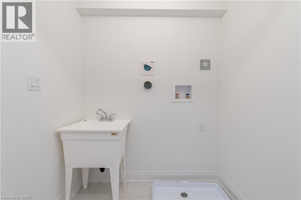 15 Raspberry Lane, Mount Hope, Ontario  L0R 1W0 - Photo 17 - 40798666