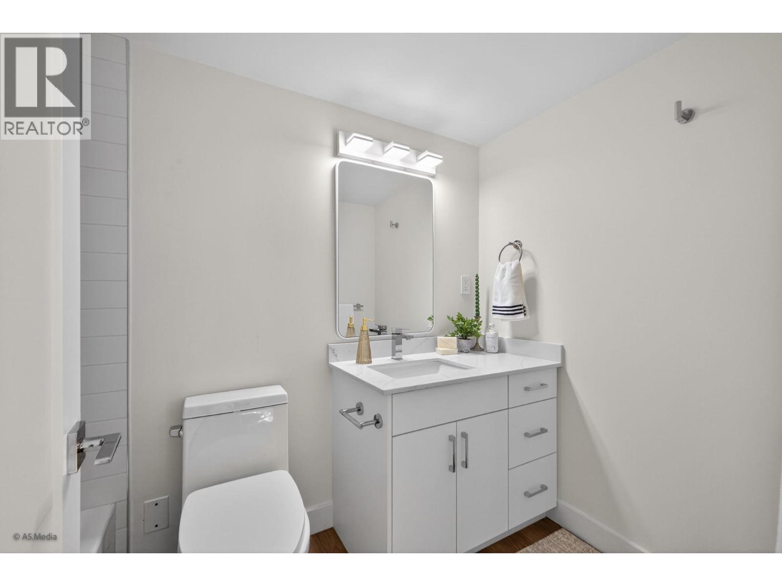 2206 3771 Bartlett Court, Burnaby, British Columbia  V3J 7G8 - Photo 8 - R3080545