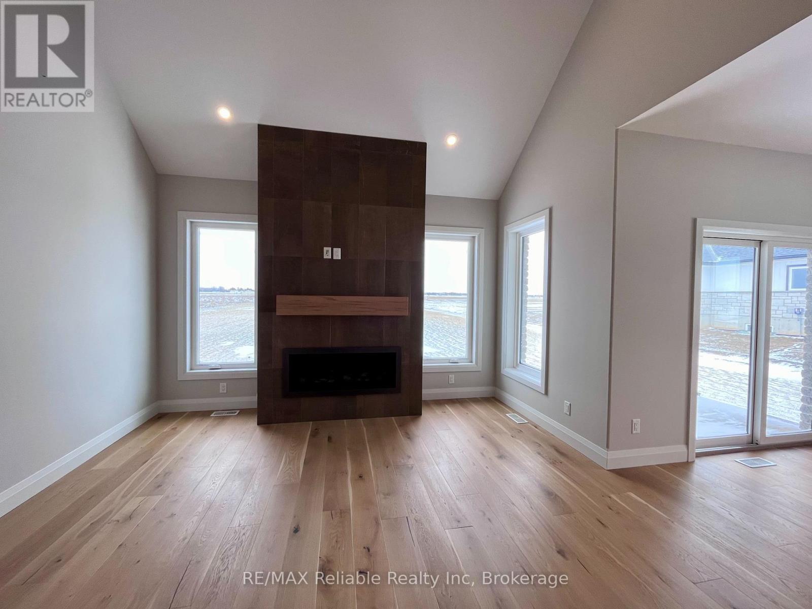 Photo 19 of 46 for 73590 Irene Crescent