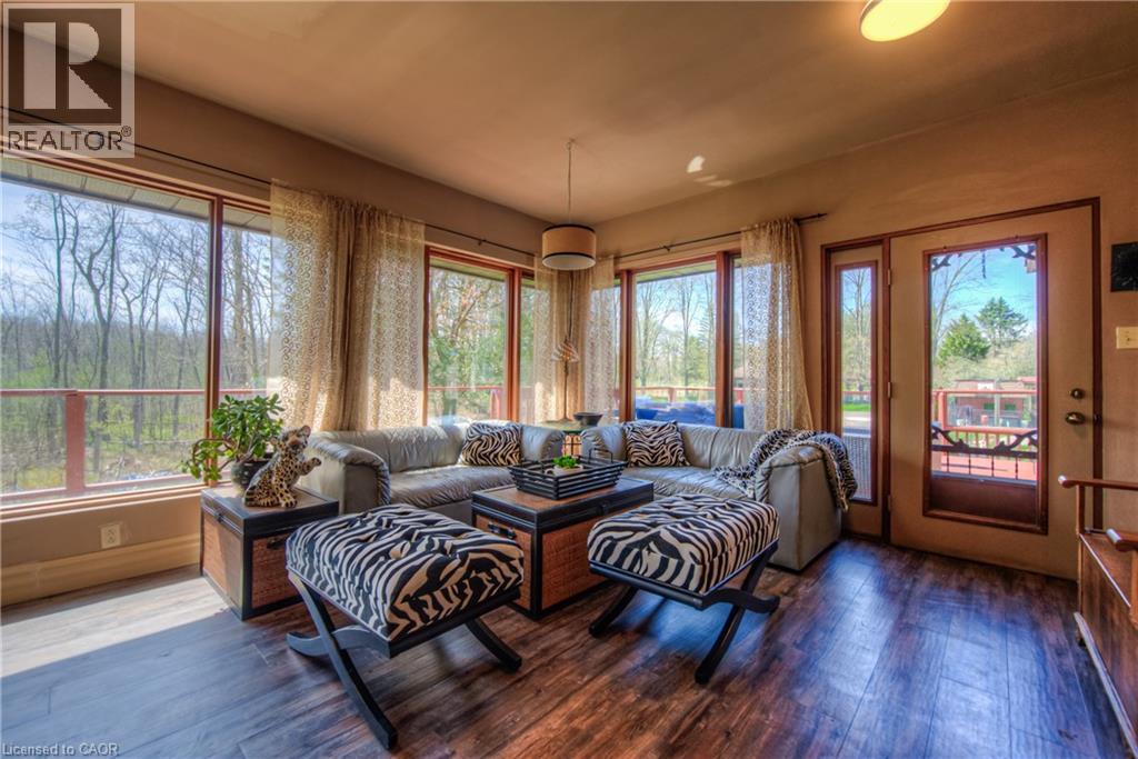 7 Squire Court, Waterloo, Ontario  N2J 4G8 - Photo 10 - 40798492