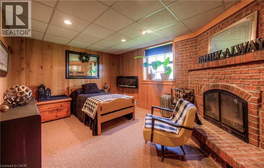 7 Squire Court, Waterloo, Ontario  N2J 4G8 - Photo 31 - 40798492