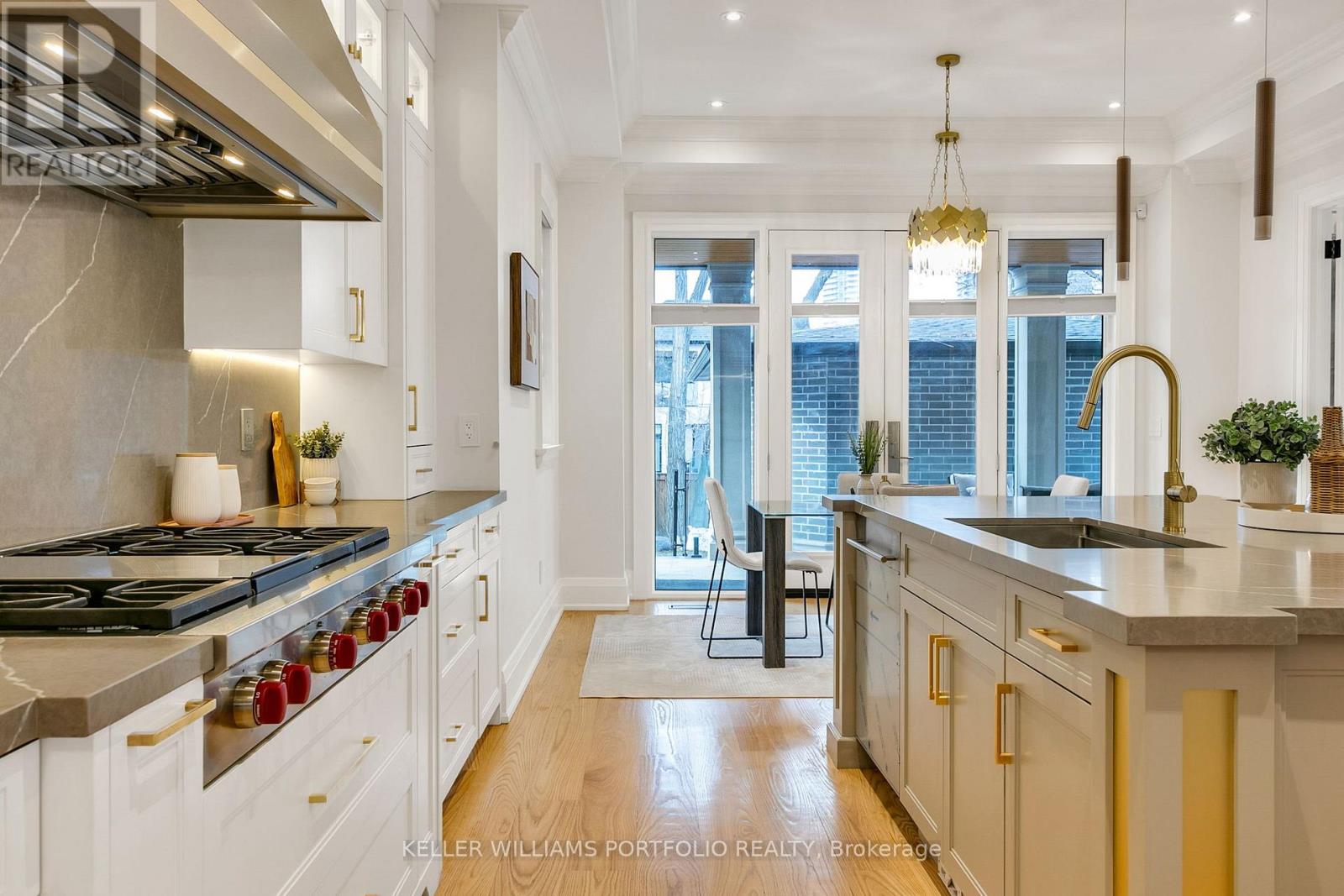 1 Oregon Trail, Toronto, Ontario  M9B 1P4 - Photo 12 - W12711442