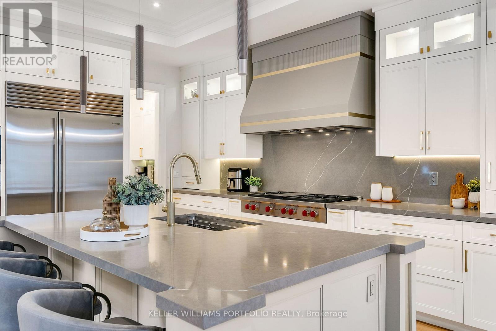 1 Oregon Trail, Toronto, Ontario  M9B 1P4 - Photo 13 - W12711442