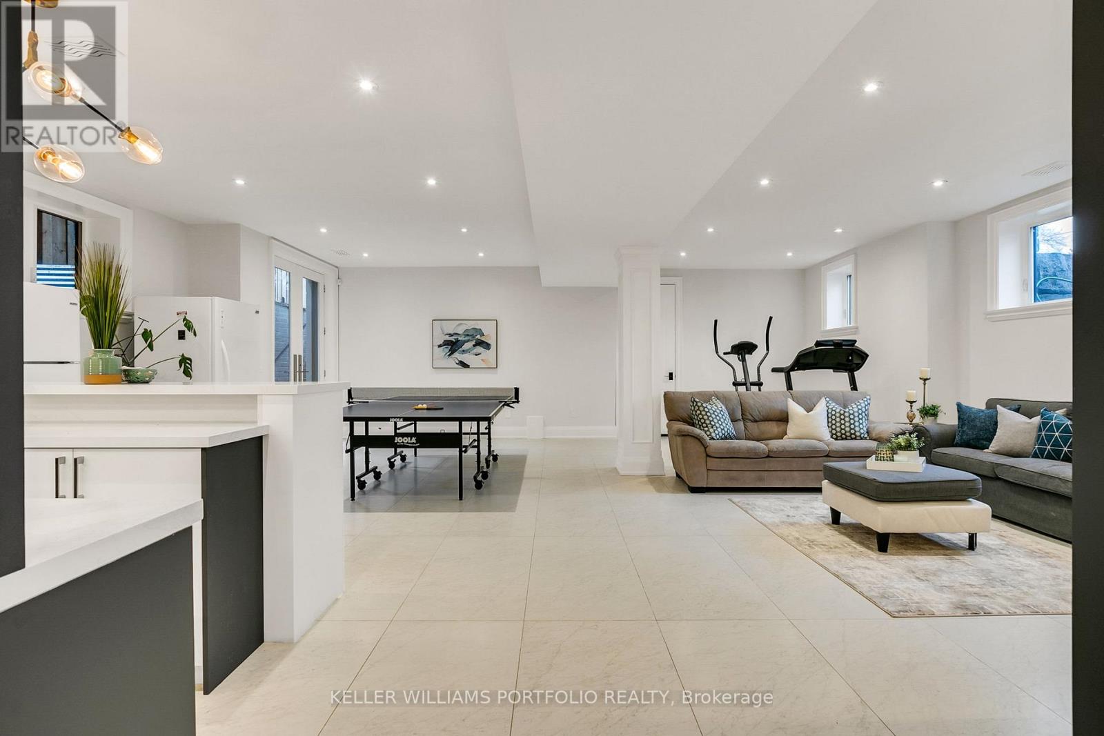 1 Oregon Trail, Toronto, Ontario  M9B 1P4 - Photo 34 - W12711442