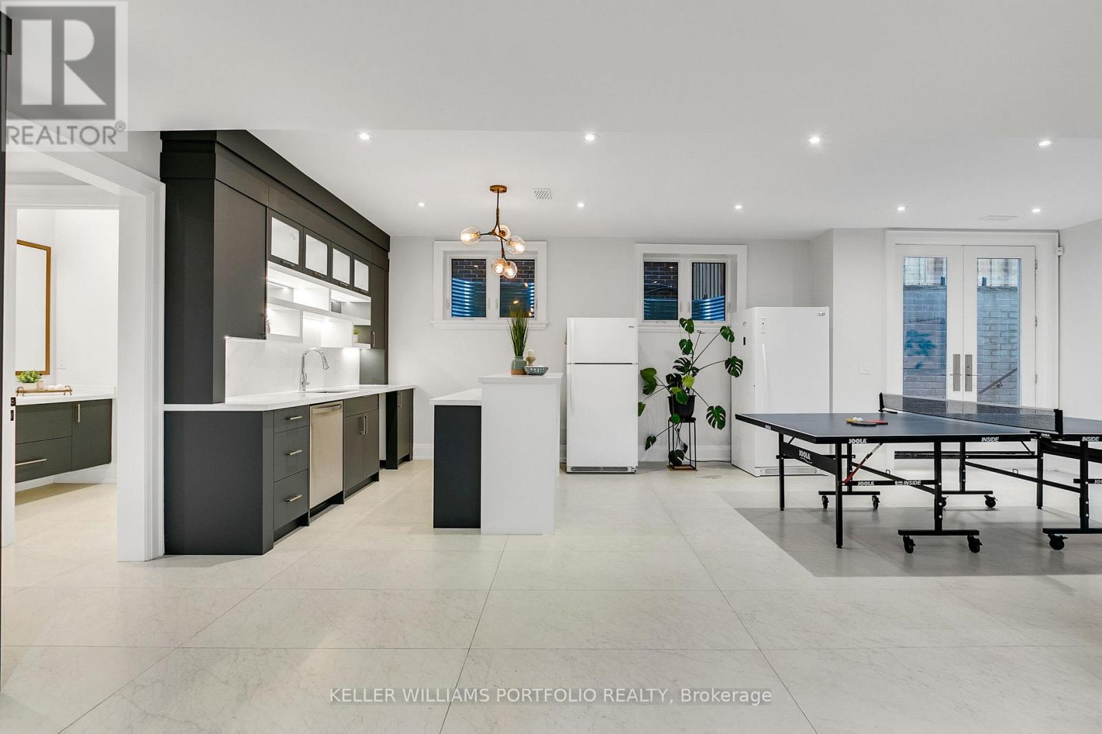 1 Oregon Trail, Toronto, Ontario  M9B 1P4 - Photo 35 - W12711442