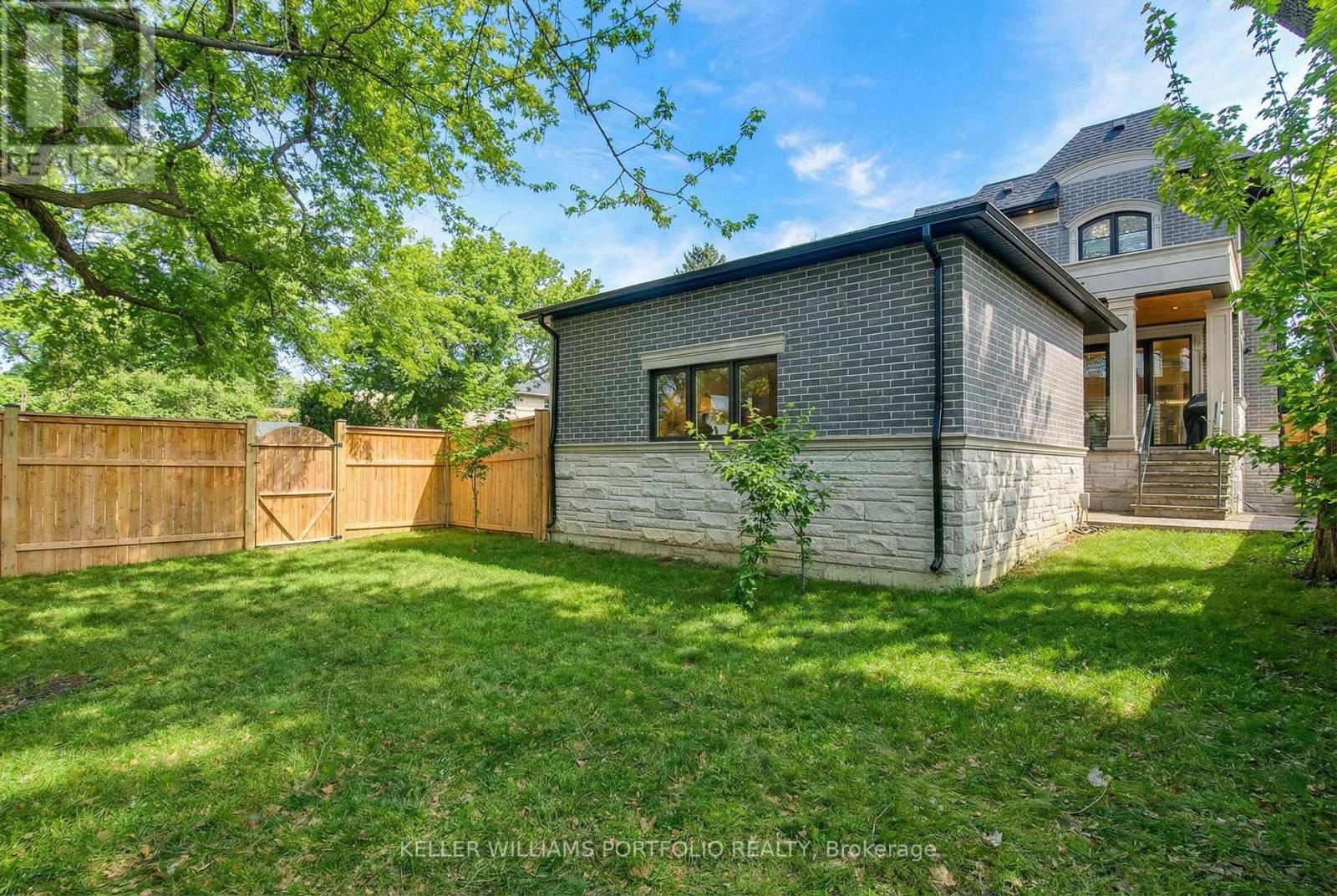 1 Oregon Trail, Toronto, Ontario  M9B 1P4 - Photo 47 - W12711442