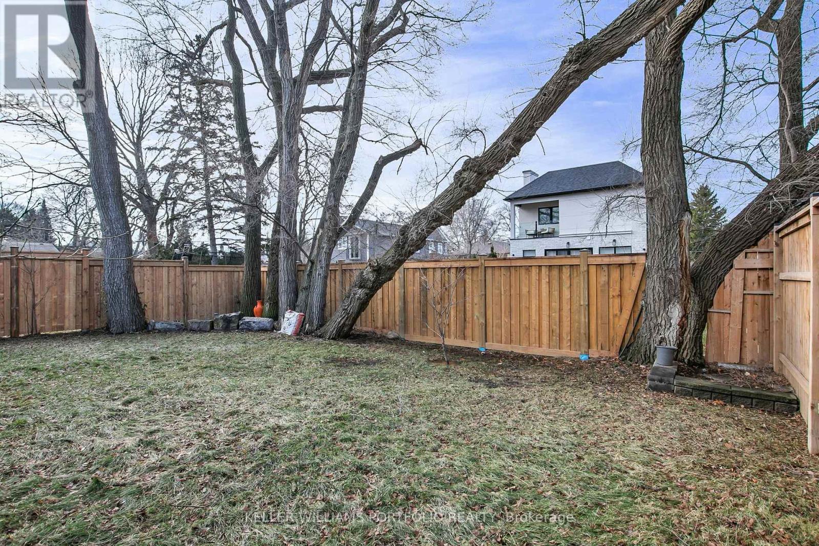 1 Oregon Trail, Toronto, Ontario  M9B 1P4 - Photo 48 - W12711442