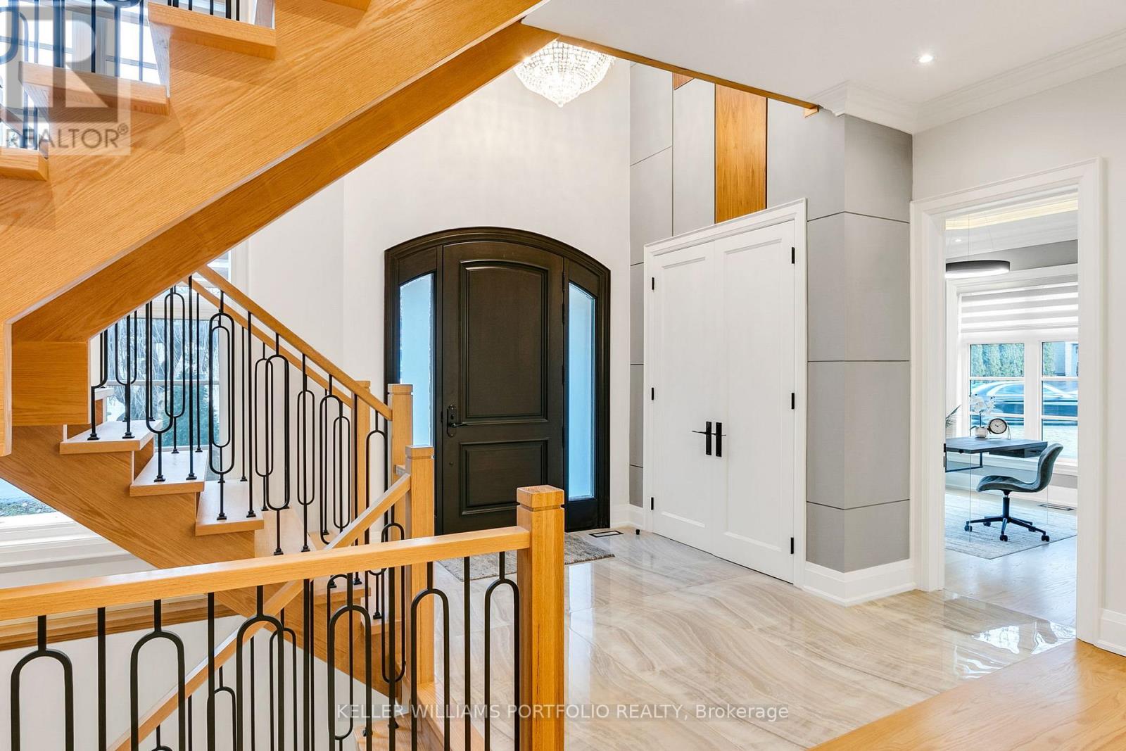 1 Oregon Trail, Toronto, Ontario  M9B 1P4 - Photo 49 - W12711442