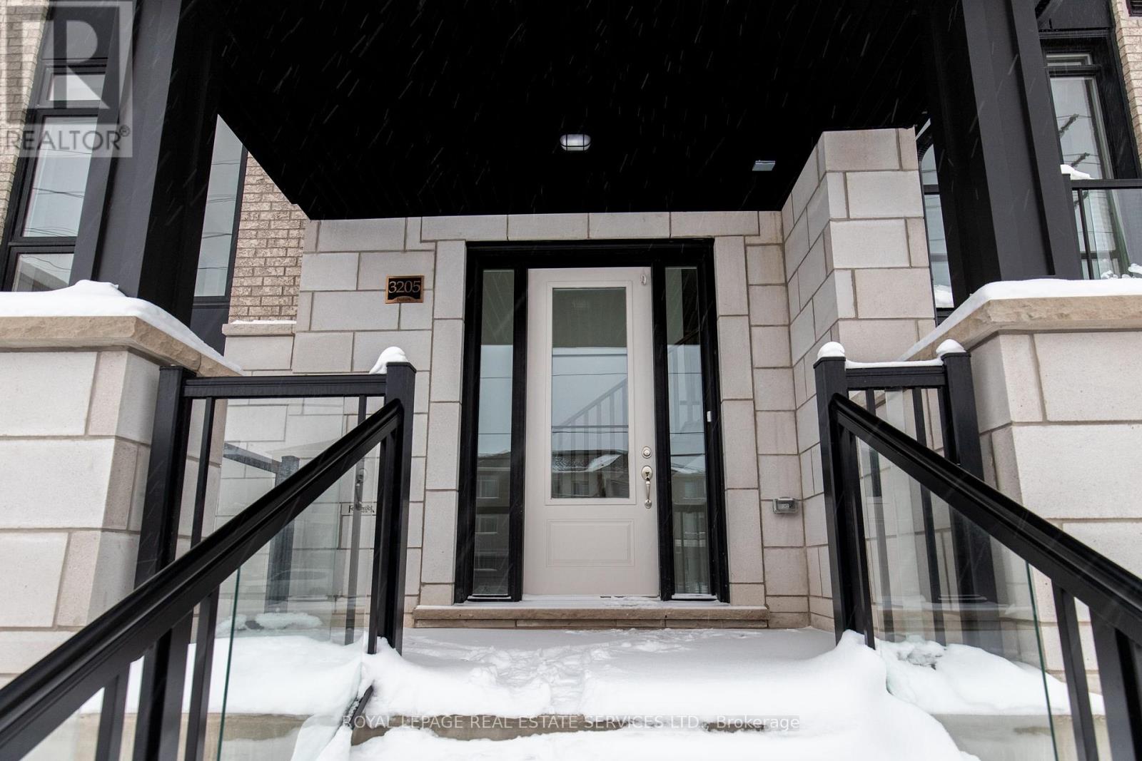 Unit 1 - 3205 Sixth Line, Oakville, Ontario  L6H 0V8 - Photo 2 - W12711470