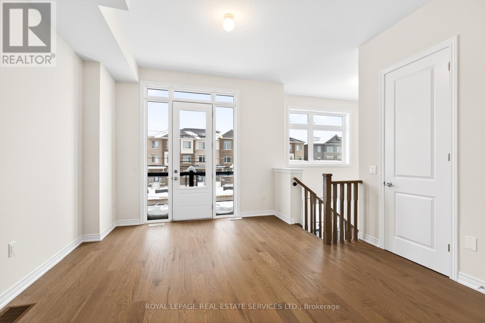 Unit 1 - 3205 Sixth Line, Oakville, Ontario  L6H 0V8 - Photo 4 - W12711470