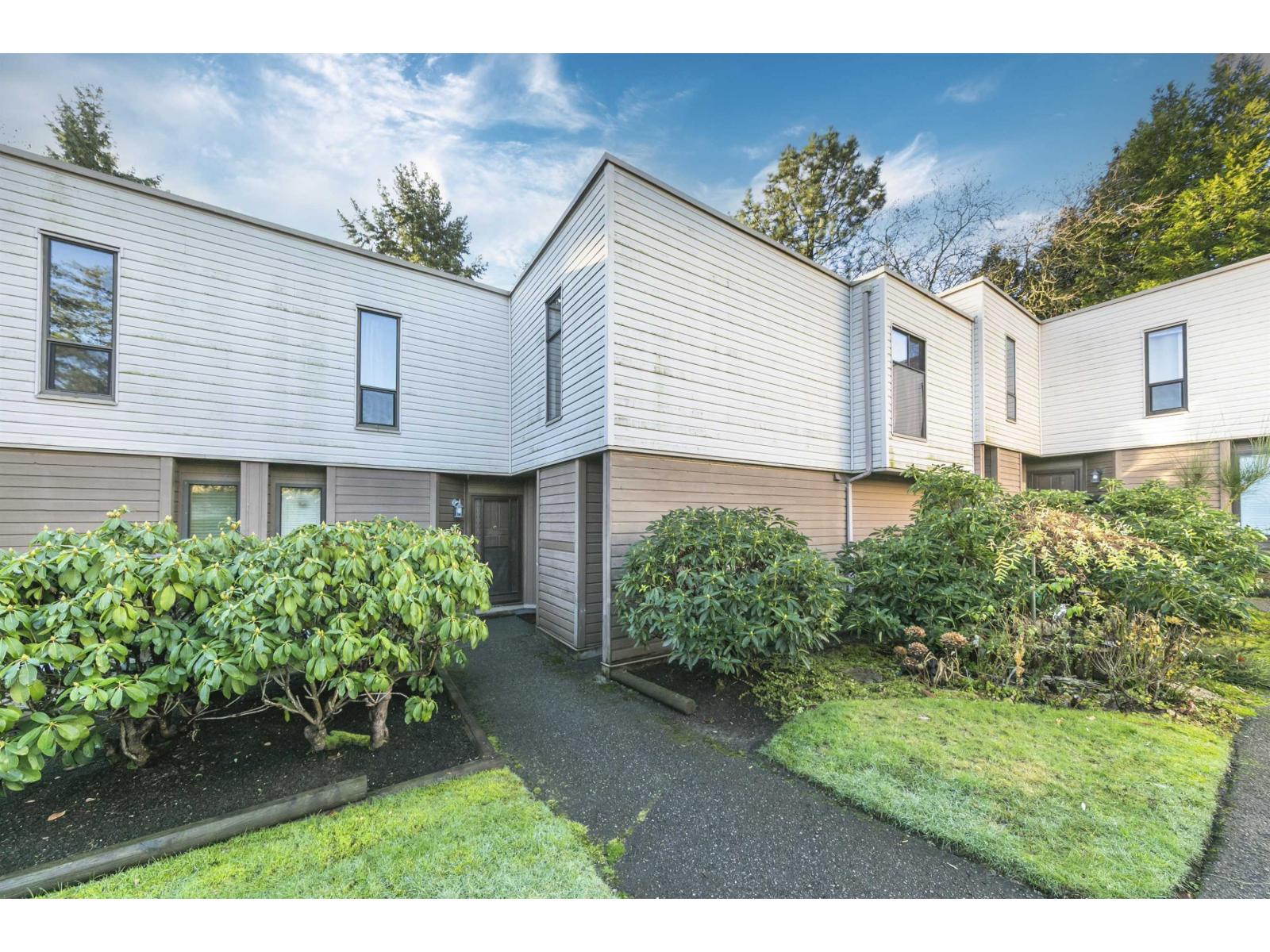 10 9400 128 Street, Surrey, British Columbia  V3V 5N4 - Photo 1 - R3081012