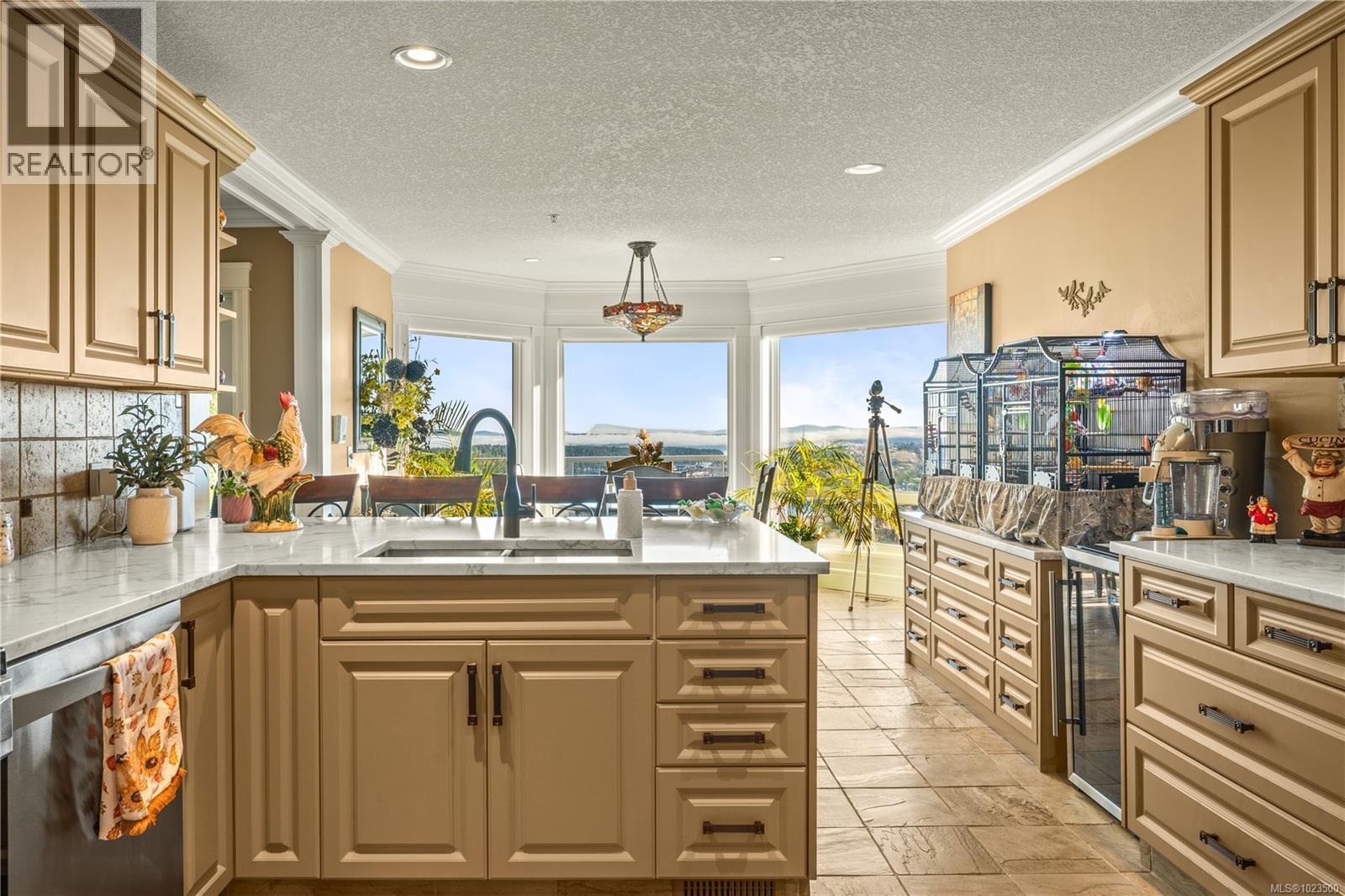 3371 Edgewood Dr, Nanaimo, British Columbia  V9T 5V2 - Photo 4 - 1023500