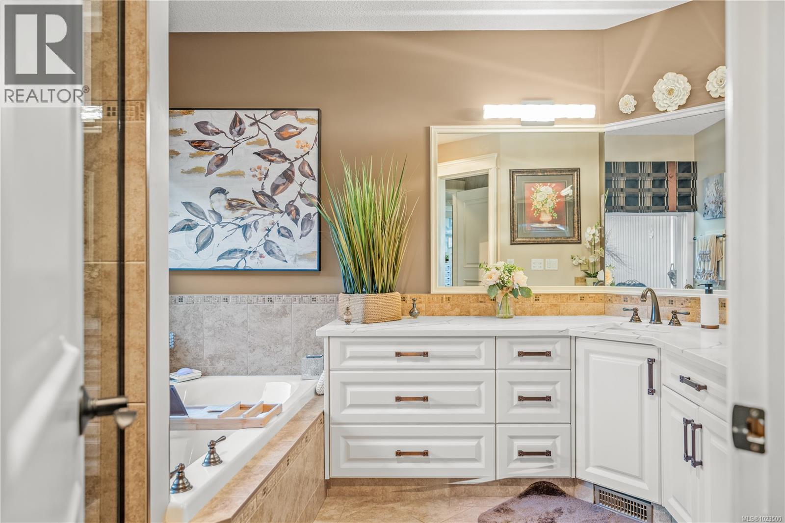 3371 Edgewood Dr, Nanaimo, British Columbia  V9T 5V2 - Photo 37 - 1023500