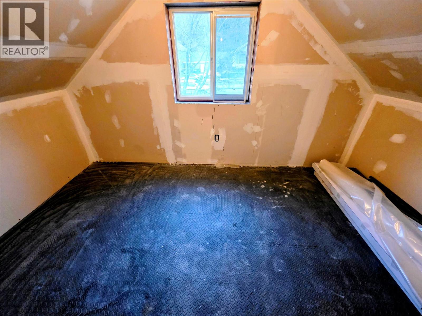 363 Rossland Avenue, Trail, British Columbia  V1R 3M9 - Photo 16 - 10373083