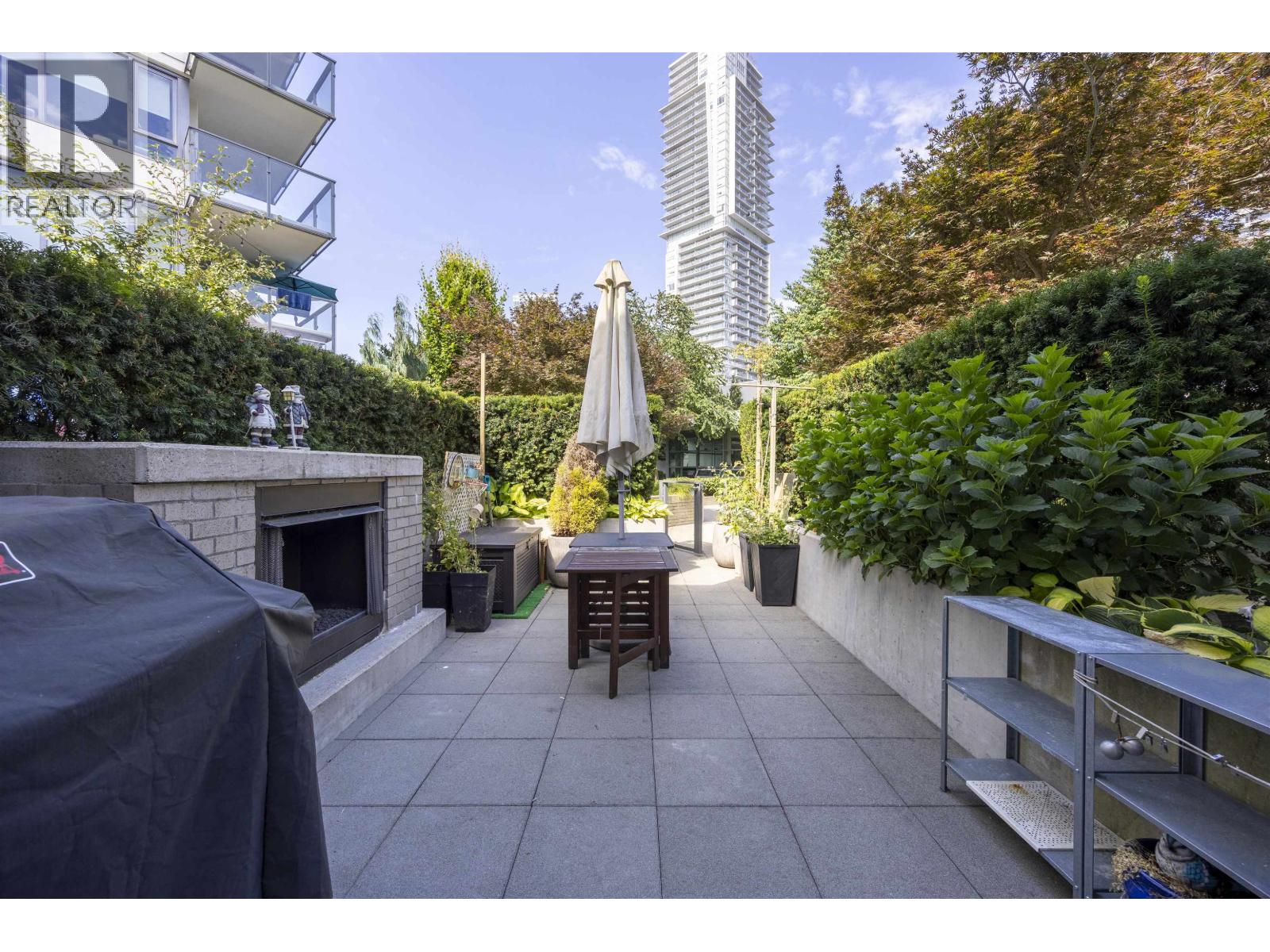 103 578 Emerson Street, Coquitlam, British Columbia  V3J 0G4 - Photo 2 - R3080980