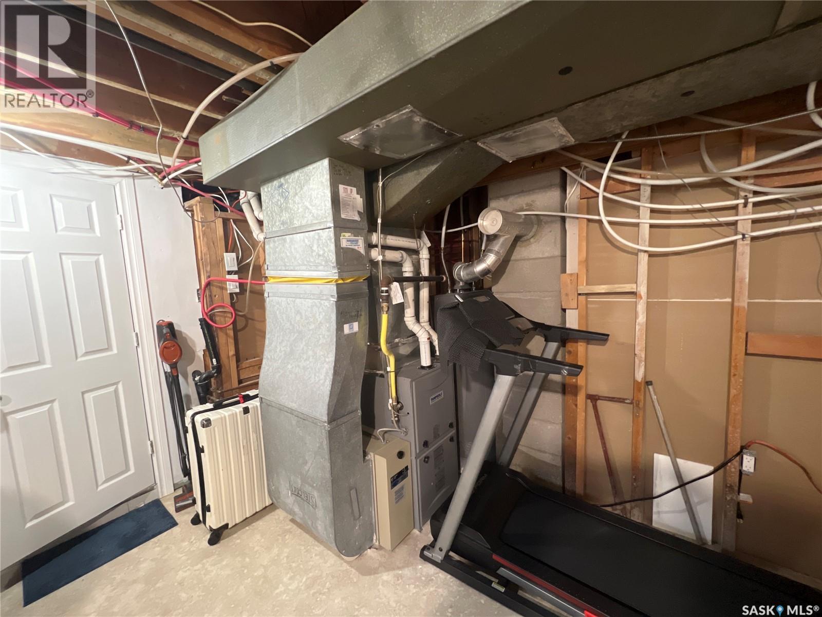 87 Merlin Crescent, Regina, Saskatchewan  S4R 3E3 - Photo 18 - SK027082