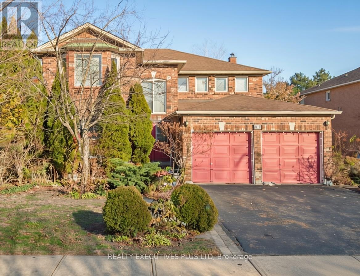 61 Simms Drive, Ajax, Ontario  L1T 3K1 - Photo 3 - E12711416