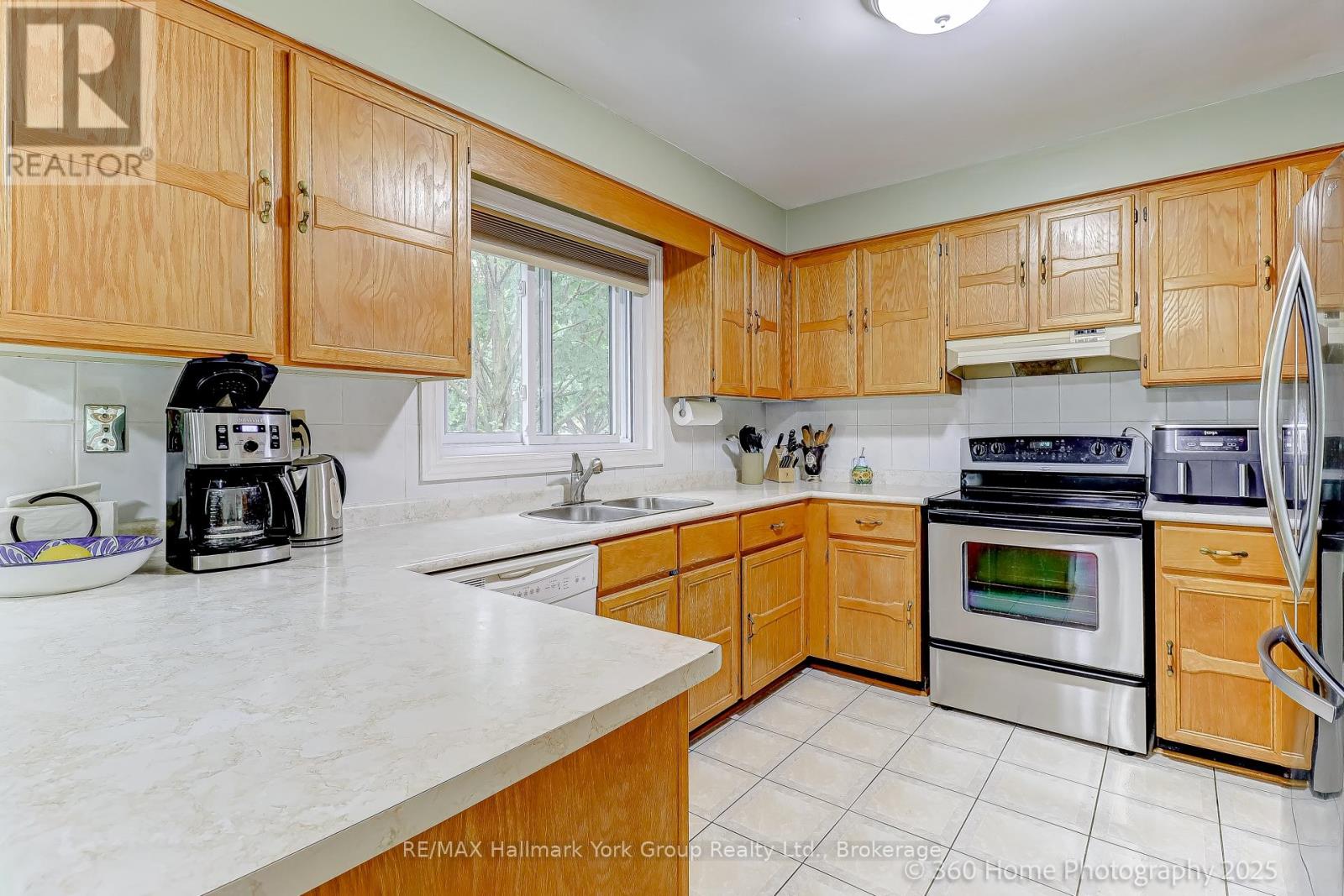 262 Savage Road, Newmarket, Ontario  L3X 1S1 - Photo 13 - N12711538