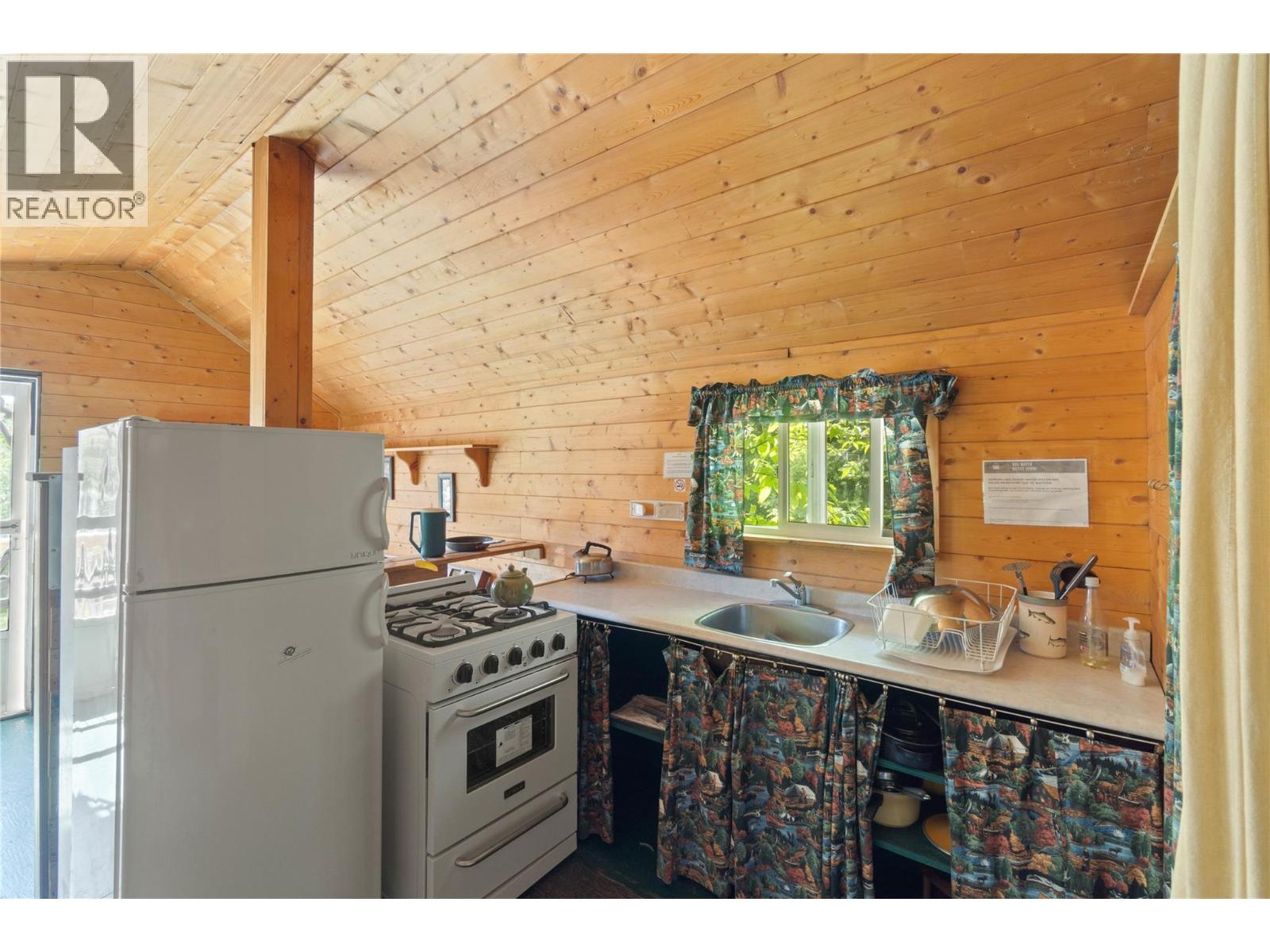 6000 Johnson Lake Forest Service Road, Barriere, British Columbia  V0E 2E0 - Photo 26 - 10372787