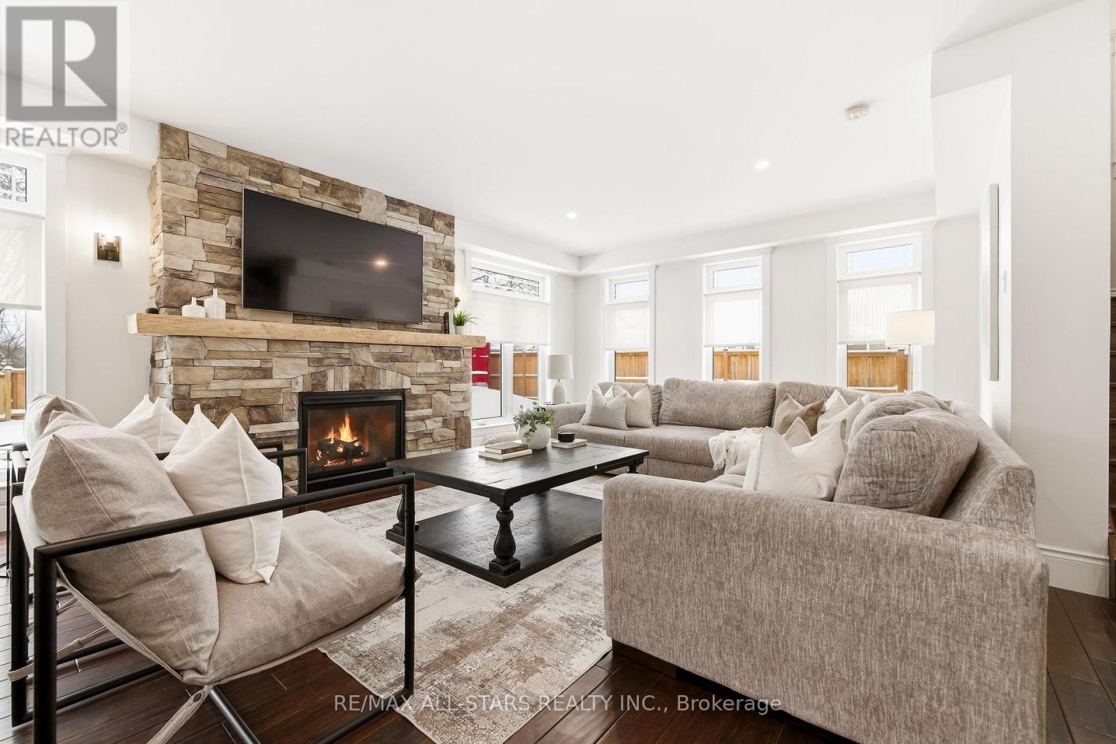 15 Isabella Street, Scugog, Ontario  L0C 1G0 - Photo 10 - E12711564