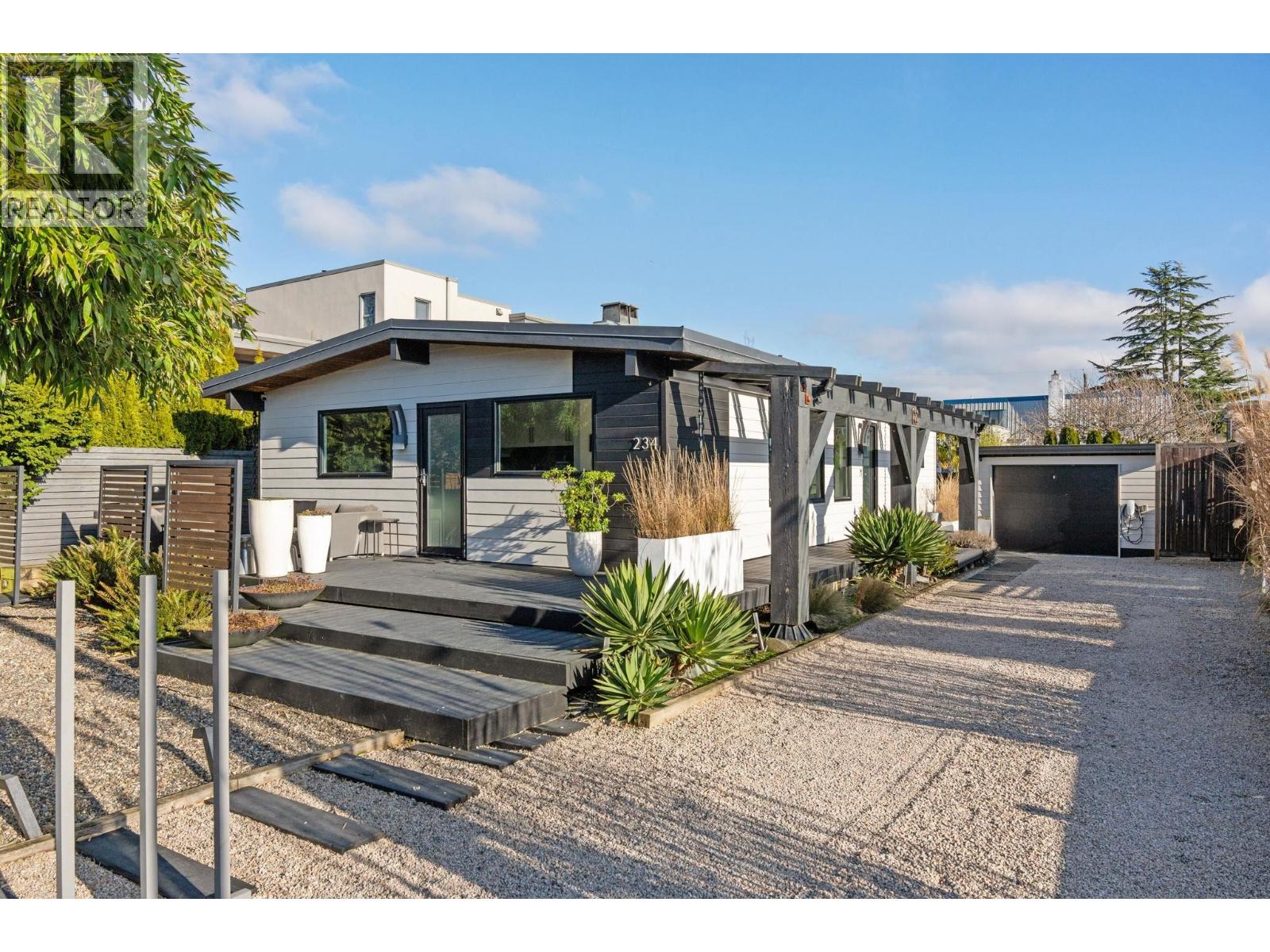 234 67 STREET, Tsawwassen, British Columbia