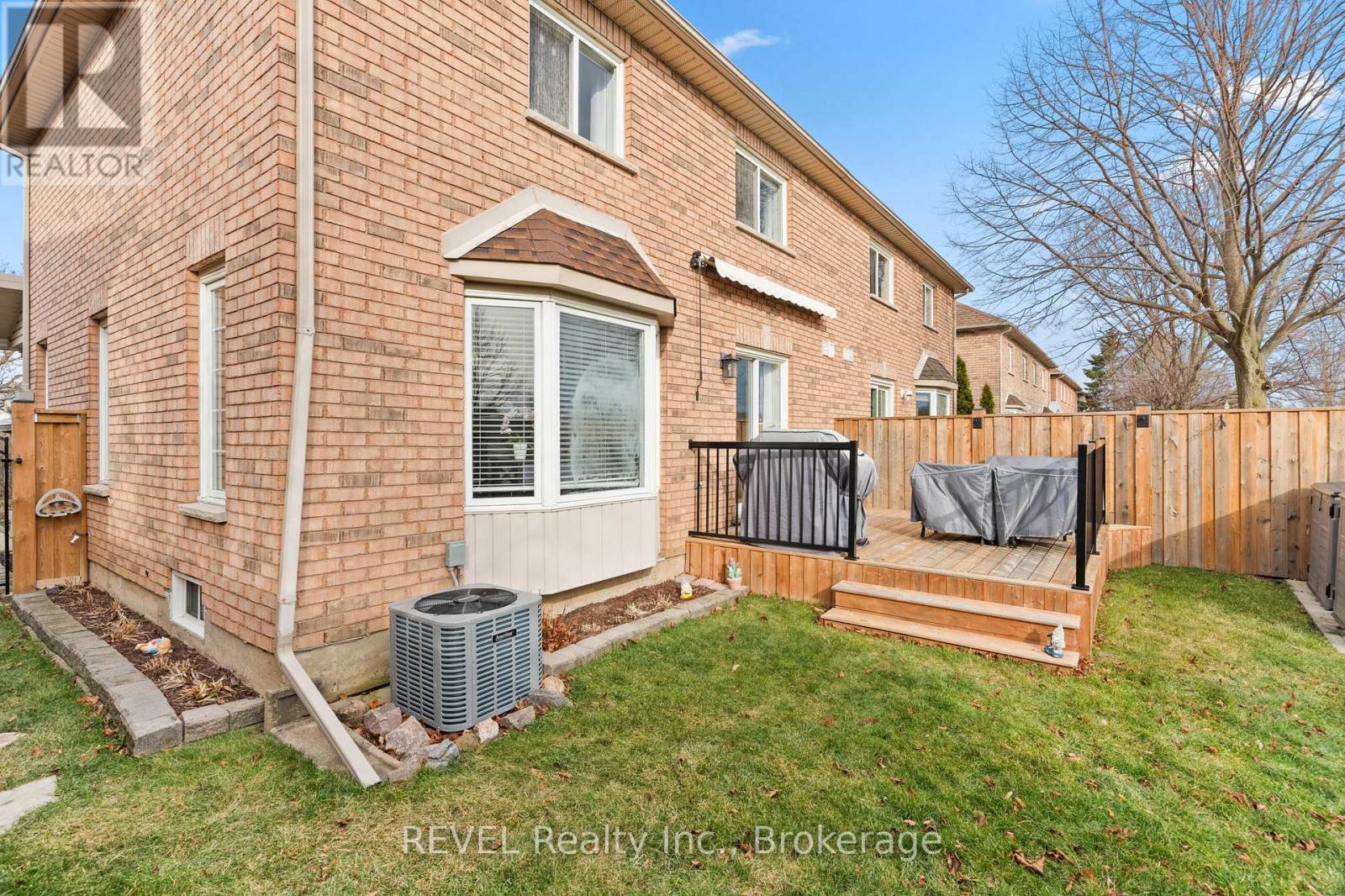 8a Brown Drive, St. Catharines (Rykert/vansickle), Ontario  L2S 3Z4 - Photo 36 - X12711480