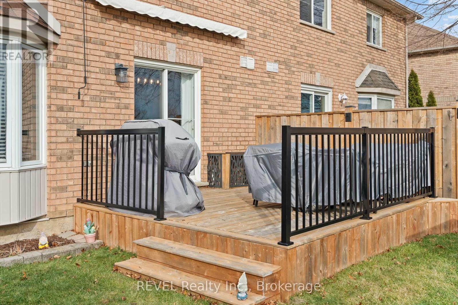 8a Brown Drive, St. Catharines (Rykert/vansickle), Ontario  L2S 3Z4 - Photo 38 - X12711480