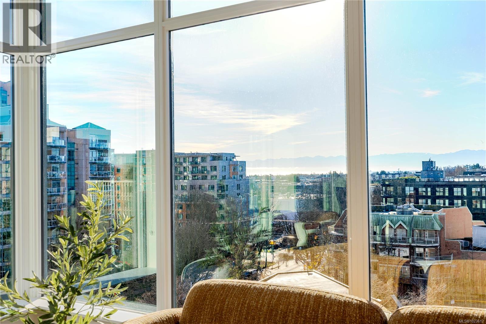 702 960 Yates St, Victoria, British Columbia  V8V 3M3 - Photo 15 - 1023612