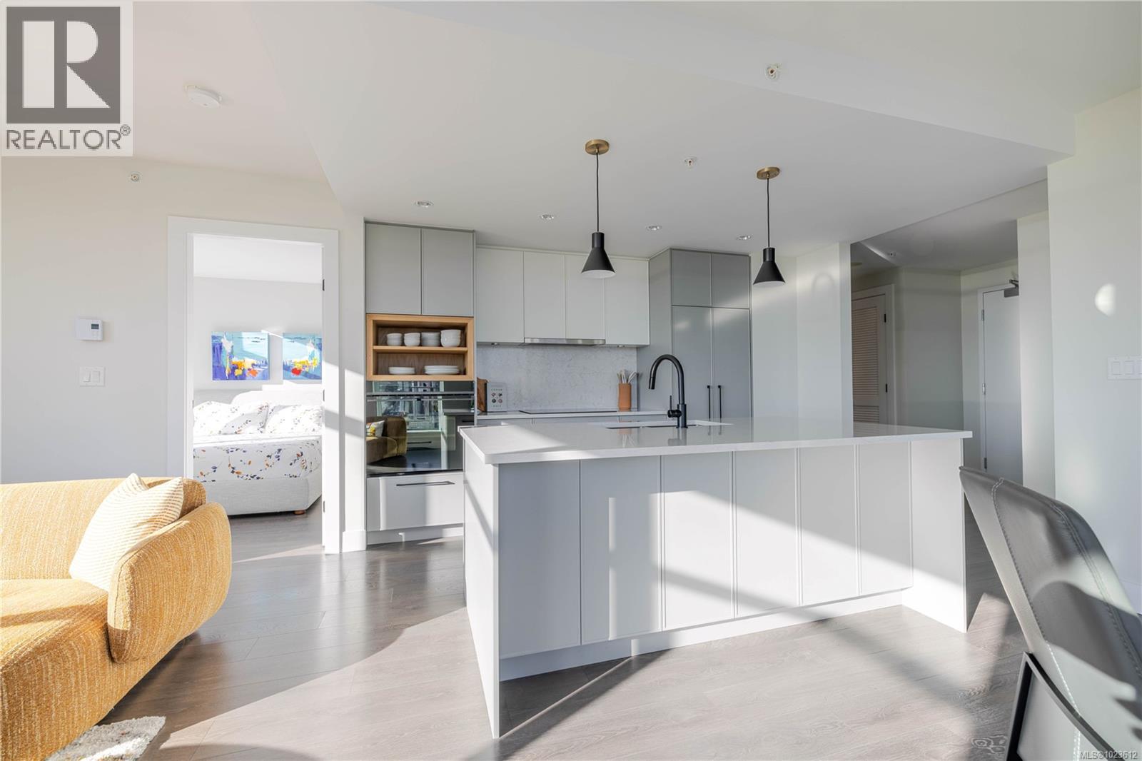 702 960 Yates St, Victoria, British Columbia  V8V 3M3 - Photo 6 - 1023612