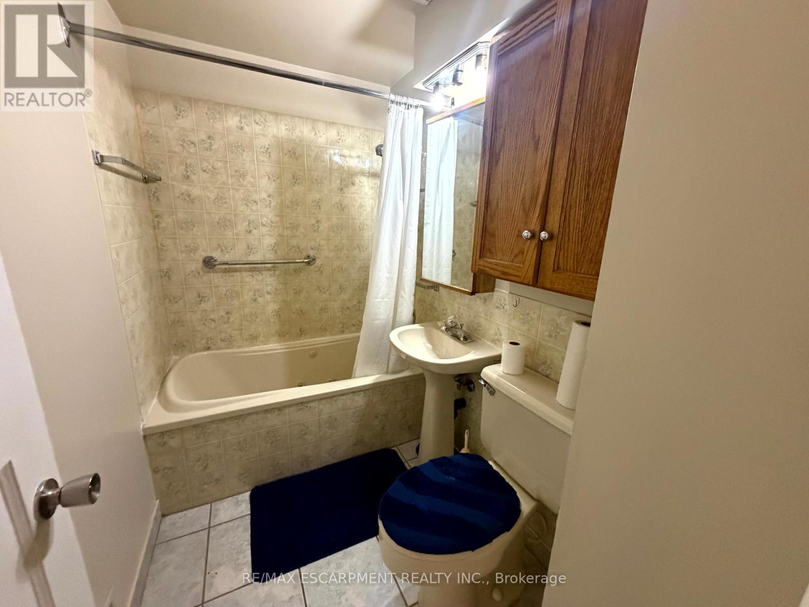 92 Gary Avenue, Hamilton, Ontario  L8S 1Y5 - Photo 17 - X12710528