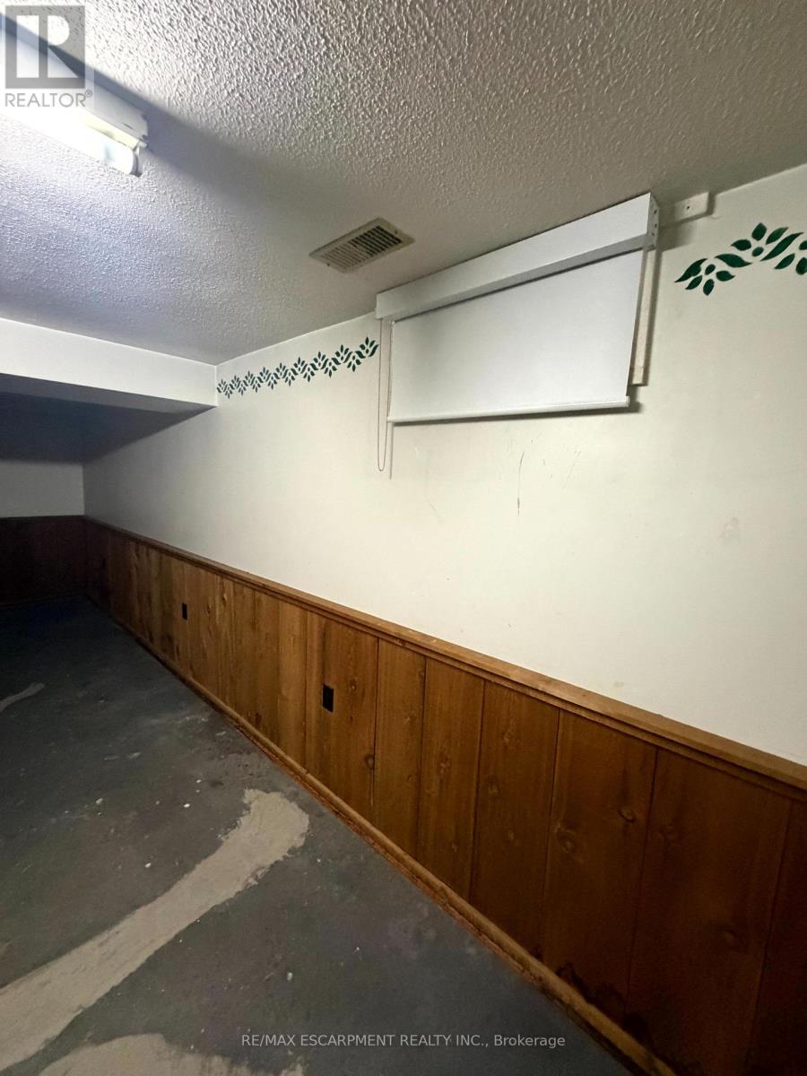 92 Gary Avenue, Hamilton, Ontario  L8S 1Y5 - Photo 26 - X12710528